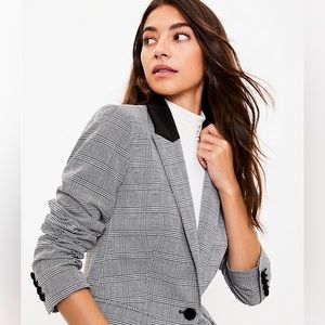 LOFT Petite Plaid Velvet Collar Blazer - 8P